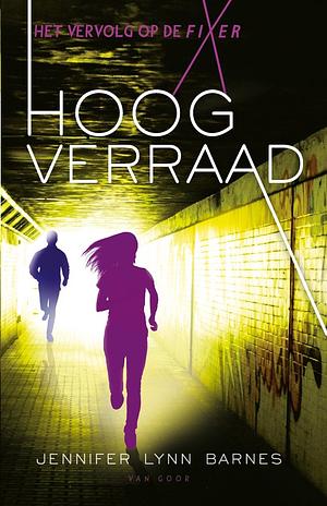 Hoog Verraad by Jennifer Lynn Barnes