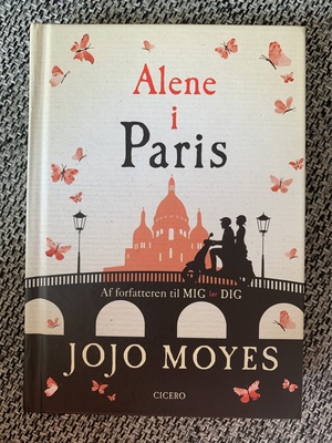 Alene i Paris by Jojo Moyes