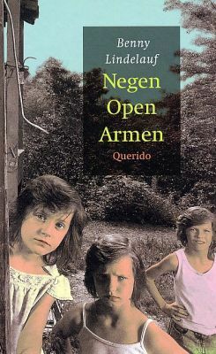 Negen open armen by Benny Lindelauf