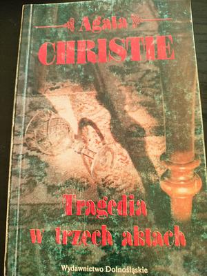 Tragedia w trzech aktach by Agatha Christie