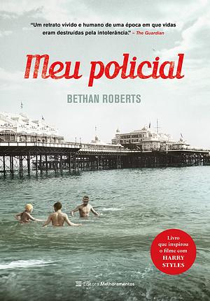 Meu Policial by Bethan Roberts