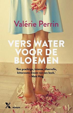 Vers water voor de bloemen by Valérie Perrin