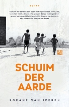 Schuim der aarde by Roxane van Iperen