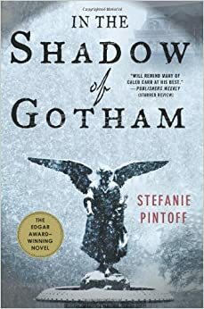 U sjeni Gothama by Stefanie Pintoff