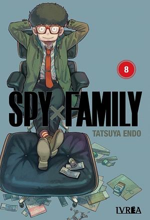 Spy x Family 08 by Tatsuya Endo