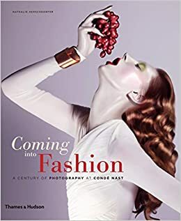 Coming Into Fashion: A Century of Photography at Cond Nast. Essays by Olivier Saillard and Sylvie Lcallier by Olivier Saillard