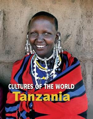 Tanzania by Winnie Wong, Jay Heale