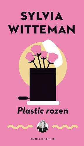 Plastic rozen by Sylvia Witteman