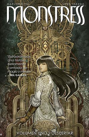 Monstress, Vol. 1: Despertar by Marjorie Liu