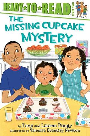 The Missing Cupcake Mystery: with audio recording by Tony Dungy, Tony Dungy, Vanessa Brantley-Newton, Lauren Dungy