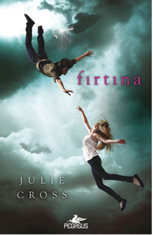 Fırtına by Julie Cross