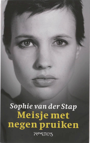 Meisje met Negen Pruiken by Sophie van der Stap