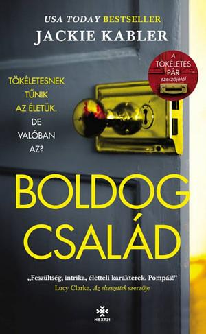 Boldog család  by Jackie Kabler