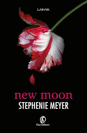 New moon by Stephenie Meyer