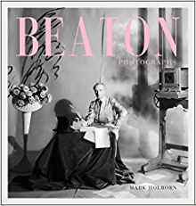 Beaton Photographs by Mark Holborn, Annie Leibovitz