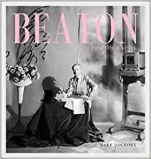 Beaton Photographs by Annie Leibovitz, Mark Holborn