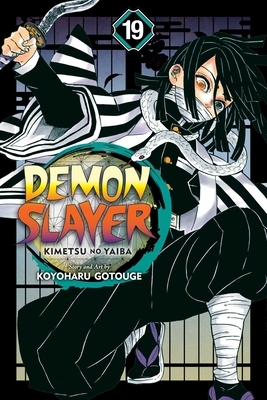 Demon Slayer: Kimetsu No Yaiba, Vol. 19 by Koyoharu Gotouge・吾峠呼世晴