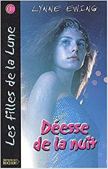 Déesse de la nuit by Lynne Ewing