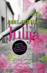 Julija by Anne Fortier