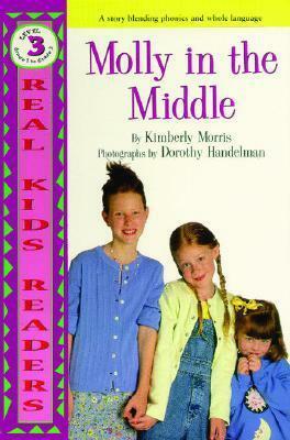 Molly in the Middle by Dorothy Handelman, Kimberly Morris