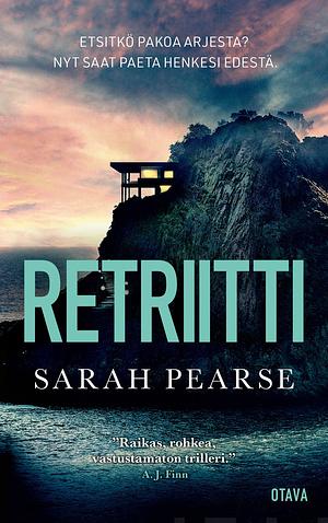 Retriitti by Sarah Pearse