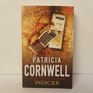 Indicier by Patricia Cornwell