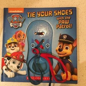 Tie Your Shoes with the Paw Patrol! by Scholastic, Inc