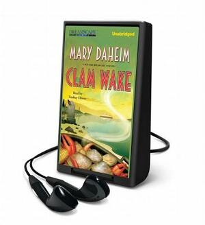 Clam Wake: A Bed-And-Breakfast Mystery by Mary Daheim