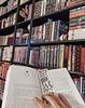pips_little_library's profile picture