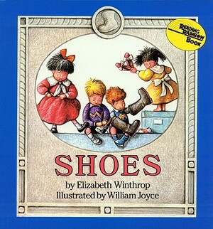 Shoes (1 Paperback/1 CD) [With Paperback Book] by Elizabeth Winthrop