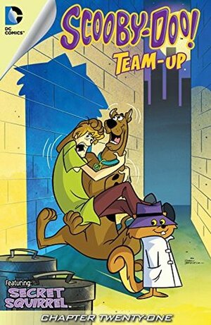 Scooby-Doo Team-Up (2013-) #21 by Sholly Fisch, Darío Brizuela