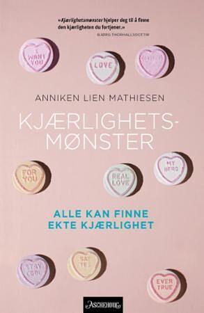 Kjærlighetsmønster by Anniken Lien Mathiesen