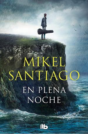 En plena noche by Mikel Santiago