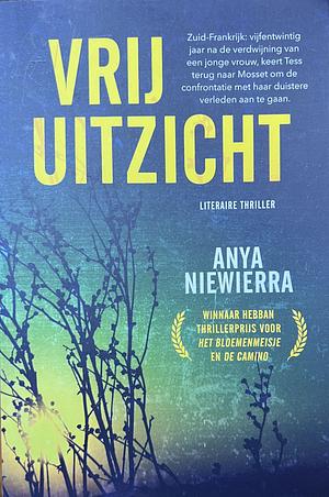 Vrij uitzicht by Anya Niewierra