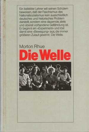 Die Welle by Morton Rhue