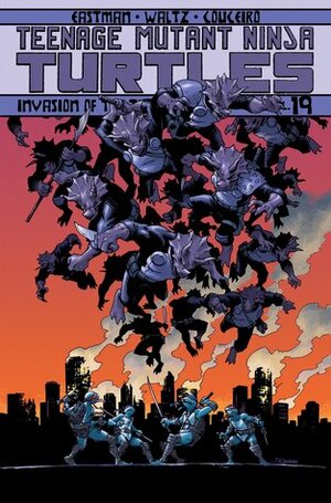 Teenage Mutant Ninja Turtles, Volume 19: Invasion of the Triceratons by Kevin Eastman, Damian Courceiro, Tom Waltz