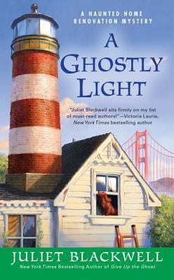 A Ghostly Light by Juliet Blackwell