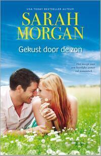 Gekust door de zon by Sarah Morgan