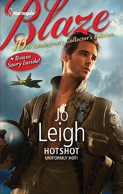 Hotshot \\ Going for It (Uniformly Hot! #20) by Jo Leigh