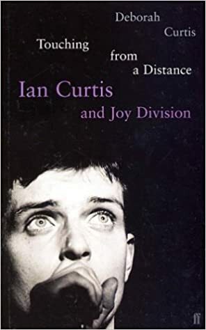 Tocando A Distância - Ian Curtis e Joy Division by Deborah Curtis