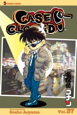 Case Closed, Vol. 37 by Gosho Aoyama