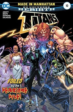 Titans #10 by Dan Abnett, Brett Booth