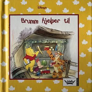 Brumm hjelper til by Kathleen Weidner Zoehfeld