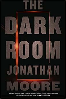 Тъмната стая by Джонатан Мур, Jonathan Moore