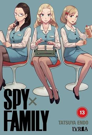 Spy × Family, Vol. 13 by Nathalia Ferreyra, Tatsuya Endo