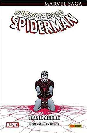 Marvel Saga: El Asombroso Spiderman #32 Nadie muere by Muntsa Vicente, Marcos Martín, Javier Pulido, Dan Slott, Fred Van Lente, Stefano Caselli