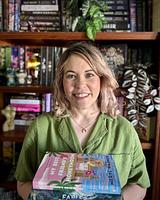 wrappedupinpages's profile picture