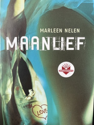 Maanlief by Marleen Nelen