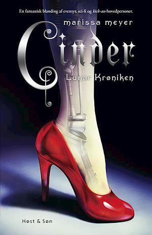 Cinder by Marissa Meyer