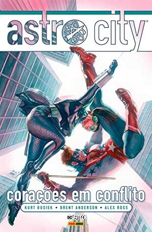 Astro City, Volume 12: Corações em Conflito by Sean Phillips, Kurt Busiek, Brent Anderson, Octavio Aragão, Alex Ross